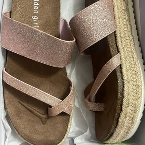 Madden Girl Metallic Rose Gold Espadrilles Sandal Size 7.5 platform